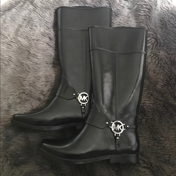 Michael Kors Shoes - NEW Micheal Kors Rainboot Size 10